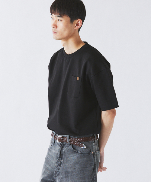 UNIVERSAL OVERALL(ユニバーサルオーバーオール)の「UNIVERSAL OVERALL 別注 ブラックラベル ポンチTシャツ(Tシャツ/カットソー・メンズ・チャコールグレー/ブラック/ホワイト・SMALL/MEDIUM/LARGE)」の5枚目の写真