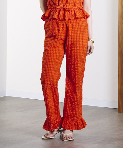 ROSE BUD(ローズバッド)の「GINGHAM FRILL HEM PANTS(その他パンツ・レディース・ブラック/オレンジ・ONE SIZE)」の2枚目の写真
