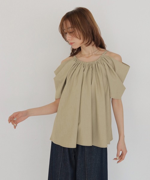CLEIO(クレイオ)の「【CLEIO】オフショルダードレープギャザーブラウス OFF-SHOULDER DRAPE GATHER BLOUSE(シャツ/ブラウス・レディース・ネイビー/カーキ/ベージュ・FREE)」の17枚目の写真