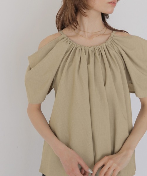 CLEIO(クレイオ)の「【CLEIO】オフショルダードレープギャザーブラウス OFF-SHOULDER DRAPE GATHER BLOUSE(シャツ/ブラウス・レディース・ネイビー/カーキ/ベージュ・FREE)」の22枚目の写真