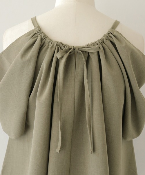 CLEIO(クレイオ)の「【CLEIO】オフショルダードレープギャザーブラウス OFF-SHOULDER DRAPE GATHER BLOUSE(シャツ/ブラウス・レディース・ネイビー/カーキ/ベージュ・FREE)」の9枚目の写真