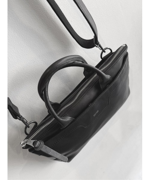 DECADE(ディケイド)の「ホースレザーミニバッグ (DCD-01550)/ Horse Lether 2Way Mini Bag(ショルダーバッグ・メンズ・ブラック/ブラック系その他・フリー)」の5枚目の写真