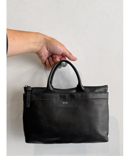 DECADE(ディケイド)の「ホースレザーミニバッグ (DCD-01550)/ Horse Lether 2Way Mini Bag(ショルダーバッグ・メンズ・ブラック/ブラック系その他・フリー)」の9枚目の写真