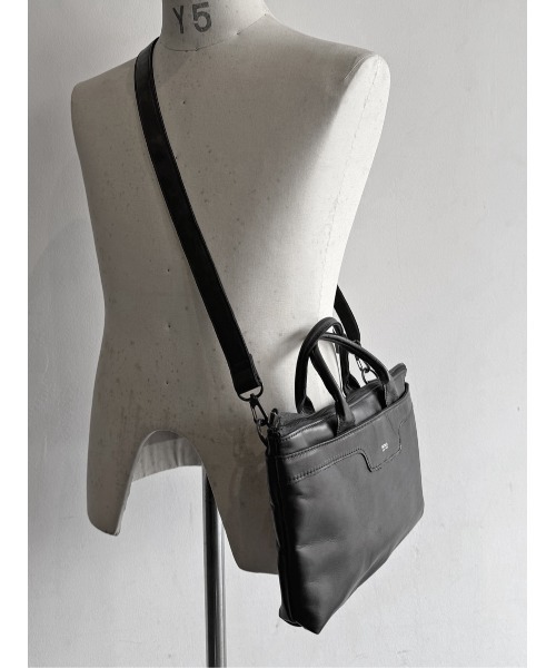 DECADE(ディケイド)の「ホースレザーミニバッグ (DCD-01550)/ Horse Lether 2Way Mini Bag(ショルダーバッグ・メンズ・ブラック/ブラック系その他・フリー)」の18枚目の写真