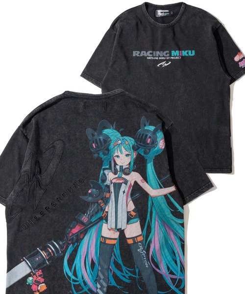 ADPOSION(アドポーション)の「【P.N UNDERGROUND × RACING MIKU】バックプリント クルーネックTシャツ(Tシャツ/カットソー・メンズ・ブラック/ホワイト/チャコールグレー・LARGE/MEDIUM/X-LARGE)」の3枚目の写真