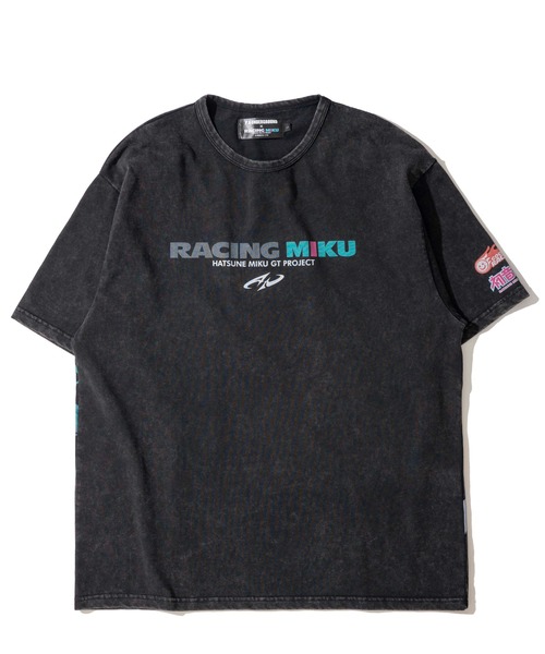 ADPOSION(アドポーション)の「【P.N UNDERGROUND × RACING MIKU】バックプリント クルーネックTシャツ(Tシャツ/カットソー・メンズ・ブラック/ホワイト/チャコールグレー・LARGE/MEDIUM/X-LARGE)」の8枚目の写真