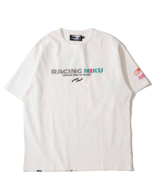 ADPOSION(アドポーション)の「【P.N UNDERGROUND × RACING MIKU】バックプリント クルーネックTシャツ(Tシャツ/カットソー・メンズ・ブラック/ホワイト/チャコールグレー・LARGE/MEDIUM/X-LARGE)」の4枚目の写真