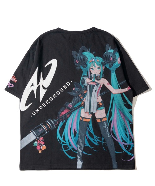 ADPOSION(アドポーション)の「【P.N UNDERGROUND × RACING MIKU】バックプリント クルーネックTシャツ(Tシャツ/カットソー・メンズ・ブラック/ホワイト/チャコールグレー・LARGE/MEDIUM/X-LARGE)」の7枚目の写真