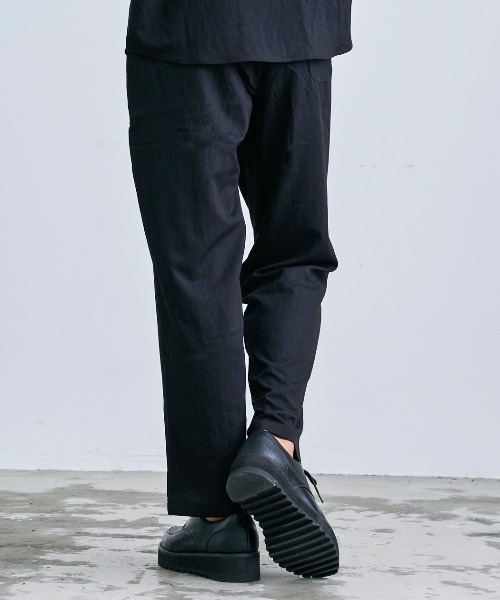 BENUSTA(ベヌスタ)の「『BENUSTA/ベヌスタ』ストレッチセットアップ(長袖シャツ&パンツ)【GC】(セットアップ・メンズ・ブラウン/グレー/ブラック・XL/L/M)」の13枚目の写真