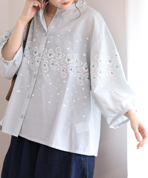 Emago(イマゴ)の「EMAGO 花ドット刺繍シャツ 7分袖(シャツ/ブラウス・レディース・グレー/ブラック・FREE)」の1枚目の写真