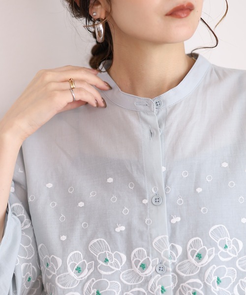 Emago(イマゴ)の「EMAGO 花ドット刺繍シャツ 7分袖(シャツ/ブラウス・レディース・グレー/ブラック・FREE)」の11枚目の写真