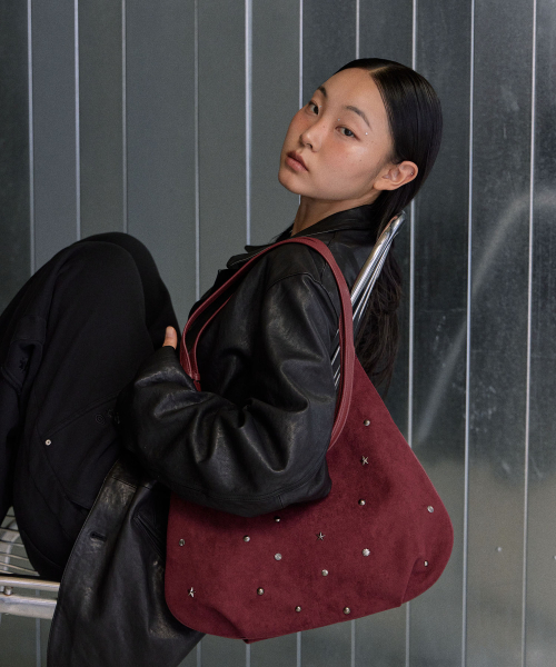 HAVEAWHALE(ハブアホエール)の「maro stud suede bag (BD)(ショルダーバッグ・レディース・その他・FREE)」の3枚目の写真