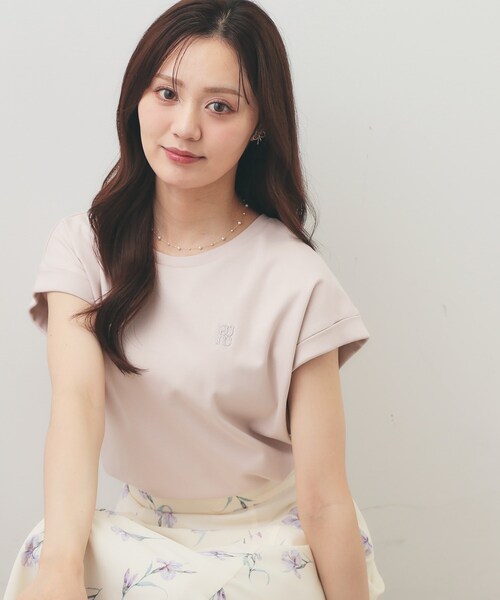 index(インデックス)の「【接触冷感/UV】ワンポイント刺繍Tシャツ《7col/XS~3L/洗濯機OK》(Tシャツ/カットソー・レディース・ライトイエロー系/ナチュラル/ネイビー/オフホワイト/ボルドー/グレー/ブラウン系その他5・36/38/40/34/42/44)」の5枚目の写真