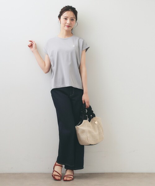 index(インデックス)の「【接触冷感/UV】ワンポイント刺繍Tシャツ《7col/XS~3L/洗濯機OK》(Tシャツ/カットソー・レディース・ライトイエロー系/ナチュラル/ネイビー/オフホワイト/ボルドー/グレー/ブラウン系その他5・36/38/40/34/42/44)」の13枚目の写真