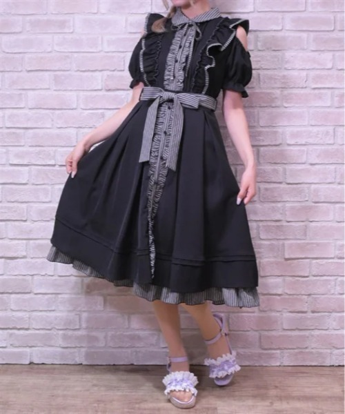 axes femme POETIQUE(アクシーズファムポエティック)の「バイカラーオフショルOP(ワンピース・レディース・レッド/ブラック/ホワイト・MEDIUM)」の1枚目の写真
