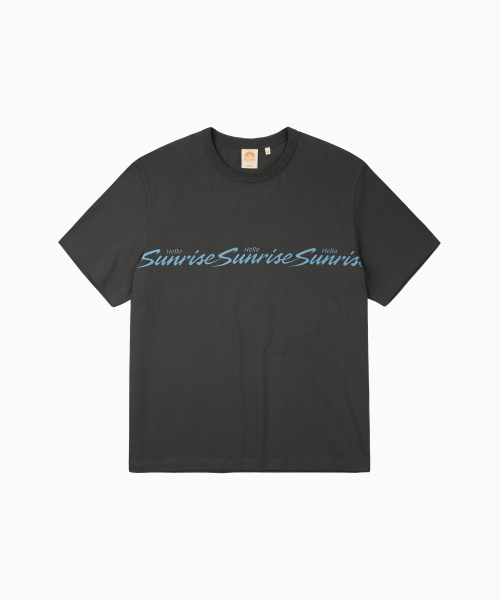HELLO SUNRISE(ハローサンライズ)の「HS Wave Logo Tee_Charcoal(Tシャツ/カットソー・レディース・チャコールグレー・MEDIUM/LARGE/SMALL)」の1枚目の写真