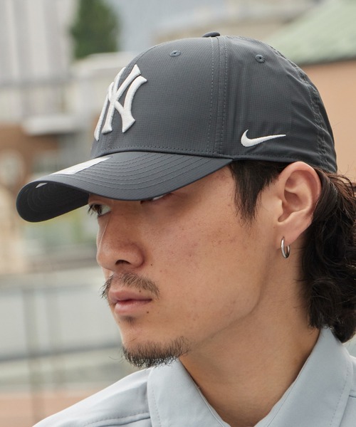 NIKE(ナイキ)の「NIKE/ナイキ M/L NIKE Anthracite ベースボールキャップ フロントロゴ UVカット 軽量 野球 ベーシック 定番 スポーティー ストリート カジュアル メンズ レディース 2026年 夏 夏服(キャップ・メンズ・ブラック系1/ブラック系2/ブラック系3/ブラック系4・FREE)」の22枚目の写真