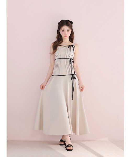 M me eme(エムミーエメ)の「Ribbon strap bijou line mule(eme11022)(サンダル・レディース・ブラック・S/M)」の13枚目の写真