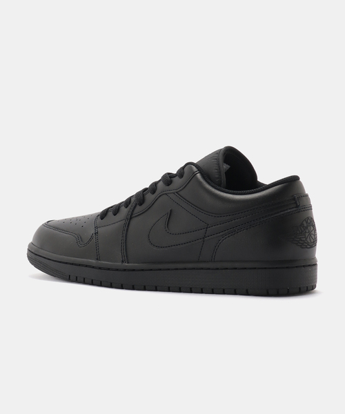JORDAN BRAND(ジョーダンブランド)の「JORDAN BRAND AIR JORDAN 1 LOW 553558-093(スニーカー・メンズ・ブラック・26cm/26.5cm/27cm/27.5cm/28cm/28.5cm/25.5cm/29cm/30cm)」の3枚目の写真