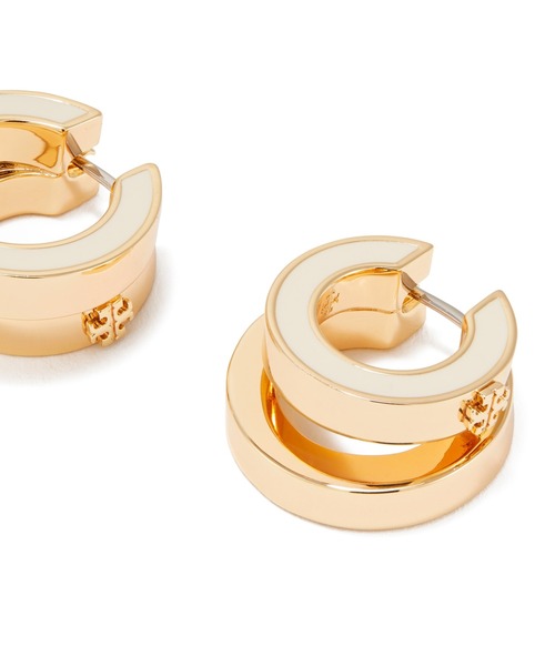 TORY BURCH(トリーバーチ)の「アイコン エナメル ダブルフープピアス(ピアス(両耳用)・レディース・ゴールド系・ONE SIZE)」の3枚目の写真