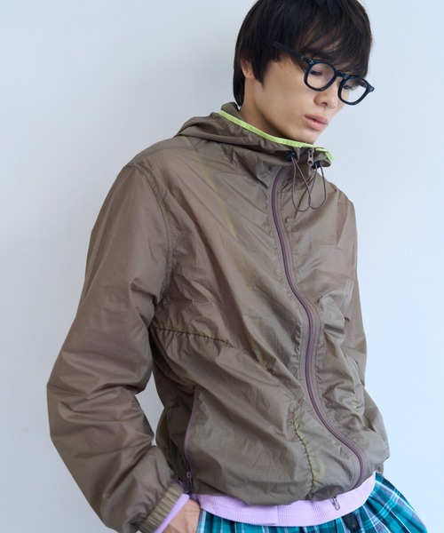 common gull products.(コモンガルプロダクツ)の「駆け込みシアージャケット(ナイロンジャケット・レディース・アイボリー/ミント/レッド系/ブラウン系・MEDIUM/SMALL/LARGE)」の3枚目の写真
