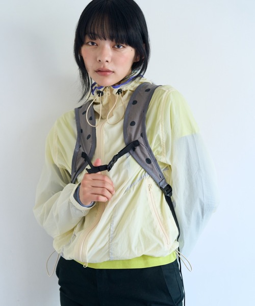 common gull products.(コモンガルプロダクツ)の「駆け込みシアージャケット(ナイロンジャケット・レディース・アイボリー/ミント/レッド系/ブラウン系・MEDIUM/SMALL/LARGE)」の2枚目の写真