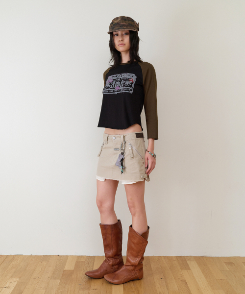 THEVINYLHOUSE(ザバイニルハウス)の「UTILITY SADDLE MICRO SKIRT(W) BEIGE(スカート・レディース・その他・SMALL/MEDIUM/LARGE)」の7枚目の写真