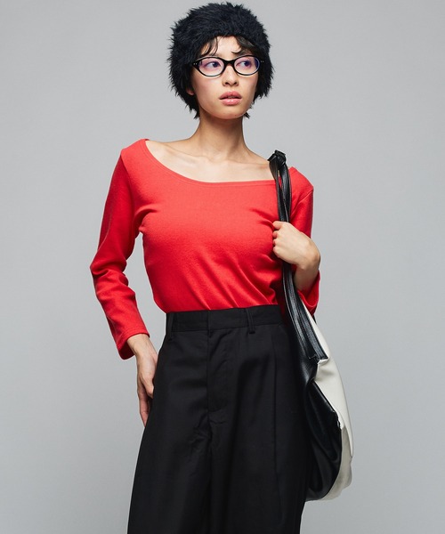 Narcissus(ナルシス)の「【Narcissus】ボートネックリブT / 長袖 カットソー ロンT(Tシャツ/カットソー・レディース・レッド/ブラック/グレー・FREE)」の1枚目の写真
