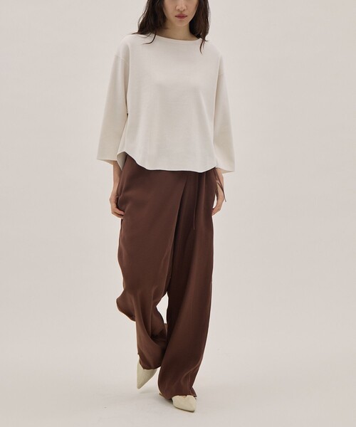 YLEVE（イレーヴ）の「[YLEVE/イレーヴ]RAYON-POLYESTER BROAD TROUSERS/レーヨンポリエステル ブロードパンツ/スラックス（その他パンツ・レディース・ブラック/ブラウン・0/1）」の7枚目の写真