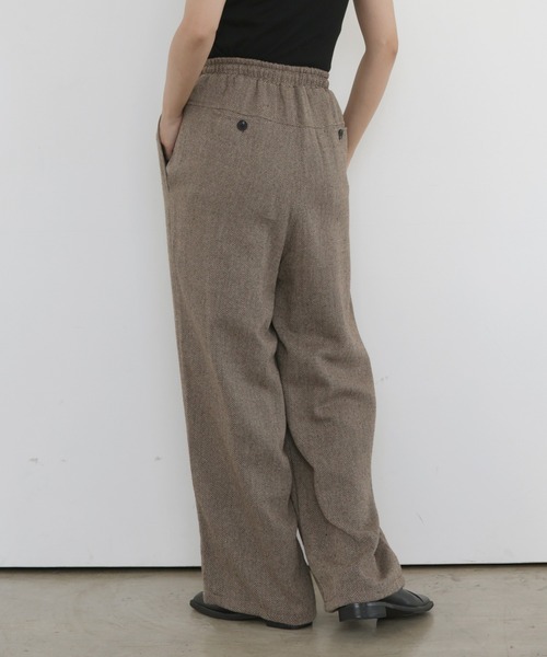 hellam(へラム)の「ヘリンボーンイージーワイドパンツ(その他パンツ・レディース・ブラック/ベージュ/ダークブラウン/ブラウン・FREE)」の14枚目の写真