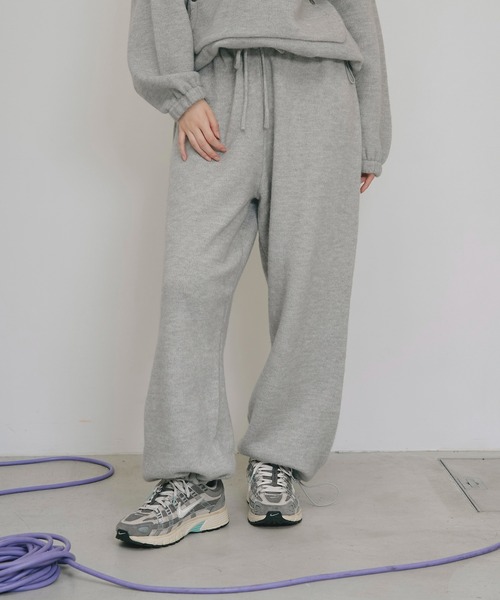 ドロストニットパンツ
