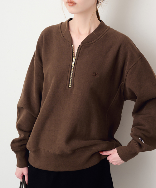 Champion(チャンピオン)の「Champion/チャンピオン SLOBE別注 ハーフジップスウェット(スウェット・レディース・ブラウン/ネイビー/ブラック・FREE)」の2枚目の写真
