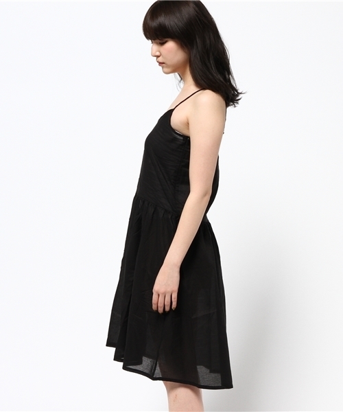 MOUSSY（マウジー）の「COTTON LONG CAMI DRESS（ワンピース・レディース・グレー/ブラック/ホワイト・FREE）」の9枚目の写真