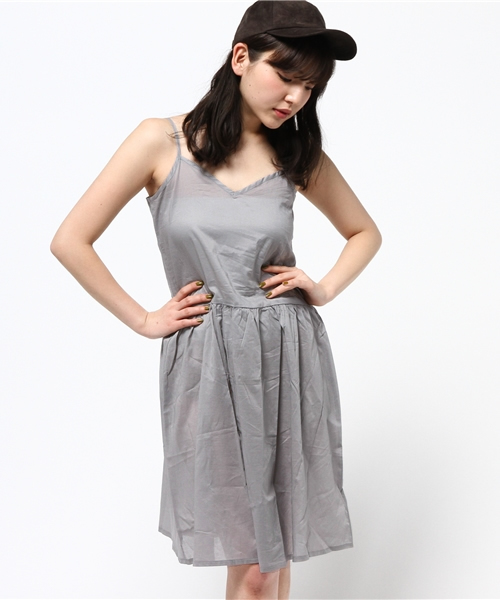 MOUSSY（マウジー）の「COTTON LONG CAMI DRESS（ワンピース・レディース・グレー/ブラック/ホワイト・FREE）」の7枚目の写真