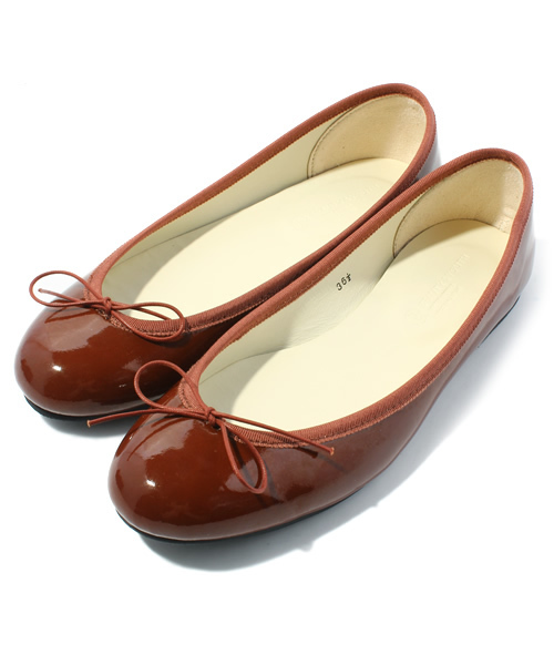 BEAUTY&YOUTH UNITED ARROWS（ビューティーアンドユースユナイテッドアローズ）の「BY NEWエナメル バレエシューズ　§ ◆（バレエシューズ・レディース・ゴールド/ブラック/レッド/シルバー/ダークグレー/ネイビー/ブラウン/ライトピンク/ワインレッド・35/35h/36/36h/37/37h/38）」の4枚目の写真