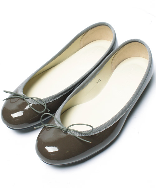 BEAUTY&YOUTH UNITED ARROWS（ビューティーアンドユースユナイテッドアローズ）の「BY NEWエナメル バレエシューズ　§ ◆（バレエシューズ・レディース・ゴールド/ブラック/レッド/シルバー/ダークグレー/ネイビー/ブラウン/ライトピンク/ワインレッド・35/35h/36/36h/37/37h/38）」の3枚目の写真