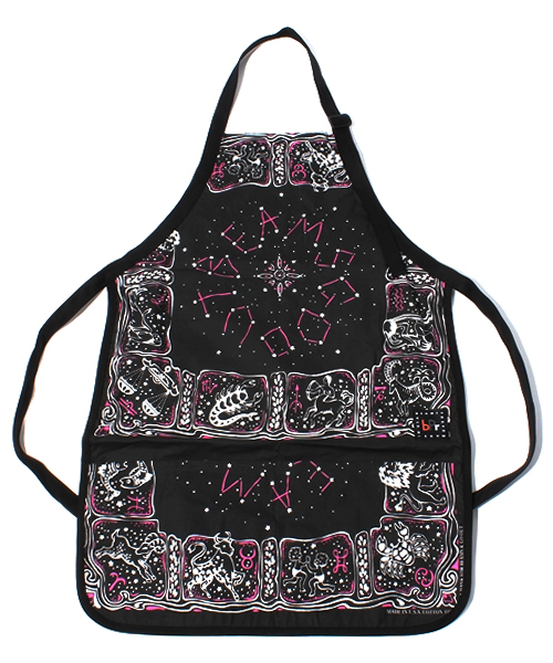 bpr BEAMS（ビーピーアール ビームス ）の「HAV A HANK×GOOUT×BEAMS / バンダナエプロン（キッチンツール・メンズ・ブラック/レッド/ブルー/ネイビー・ONE SIZE）」の2枚目の写真