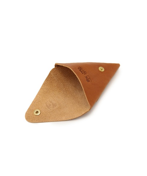 IL BISONTE(イルビゾンテ)の「IL BISONTE / ORIGINAL LEATHER / COIN CASE(コインケース・レディース・ライトブラウン/ナチュラル/グリーン/オレンジ/ネイビー/グレー/レッド/オリーブ/カーキ/ダークブラウン/ブラック/ライトグレー/ブラウン/ホワイト・FREE)」の18枚目の写真