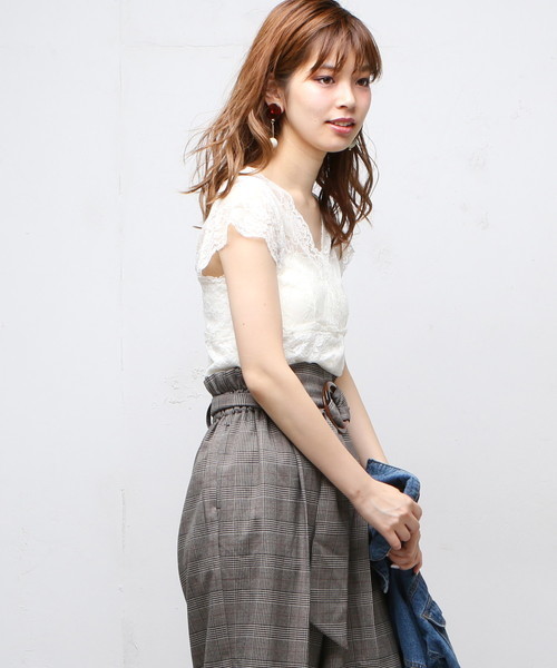 natural couture(ナチュラルクチュール)の「レースカップ付フレンチスリーブ(Tシャツ/カットソー・レディース・アイボリー/ブラック/ピンクベージュ/ボルドー・FREE)」の2枚目の写真