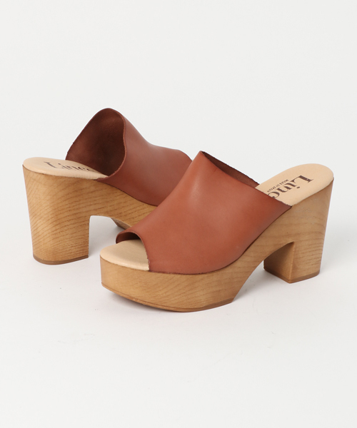 M F Editorial エムエフエディトリアル の リンッェ サボ風サンダル 黒 キャメル サンダル Wear