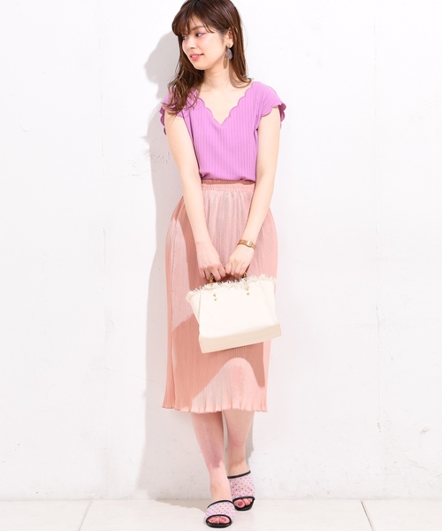 natural couture（ナチュラルクチュール）の「テレコスカラップ2WAYプルオーバー（Tシャツ/カットソー・レディース・ブラック/パープル/レッド/アイボリー/ネイビー・FREE）」の18枚目の写真