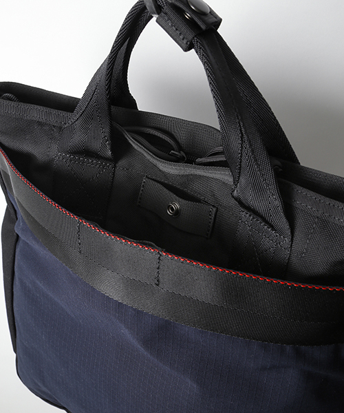 junhashimoto（ジュンハシモト）の「NEW HELMET LUGGAGE（ショルダー