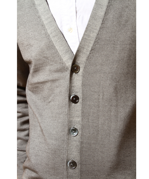 EDIFICE(エディフィス)の「◇GARMENTDYEニットカーディガン(カーディガン/ボレロ・メンズ・ブルー/グリーン/オレンジ/グレー・46/48/44/50)」の10枚目の写真