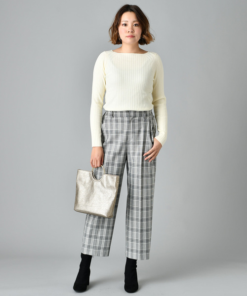 COLLAGE GALLARDAGALANTE(コラージュガリャルダガランテ)の「スクエアリブニットプルオーバー(ニット/セーター・レディース・ライトグレー/オフホワイト/パープル/ピンク・FREE)」の5枚目の写真