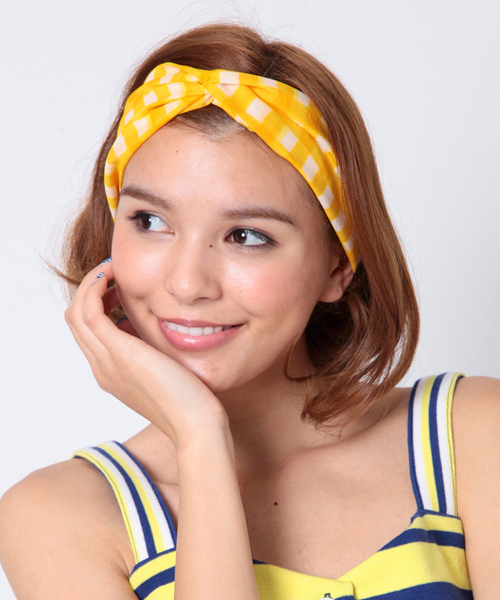 bpr BEAMS Women's(ビーピーアール ビームス)の「CLEF CLE / ギンガムチェック ターバン(ヘアバンド・レディース・レッド/イエロー/ネイビー・ONE SIZE)」の3枚目の写真