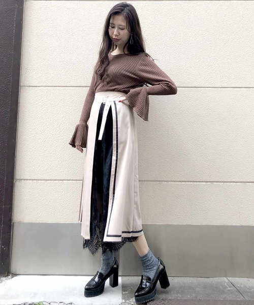 archives(アルシーヴ)の「プリーツ×レーススカート(スカート・レディース・ブラック/ブラウン/ベージュ・MEDIUM)」の12枚目の写真