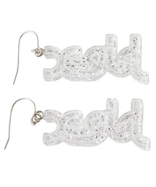 X-girl（エックスガール）の「ACRYLIC LOGO EARRINGS（ピアス（両耳用）・レディース・ブラック/シルバー/レッド/イエロー・ONE SIZE）」の4枚目の写真
