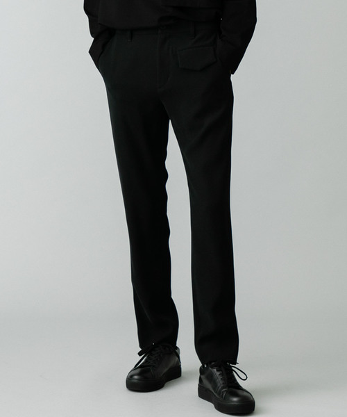 CULLNI(クルニ)の「【CULLNI】別注スリットイージーパンツ(その他パンツ・メンズ・ブラック/ベージュ・1/2)」の8枚目の写真