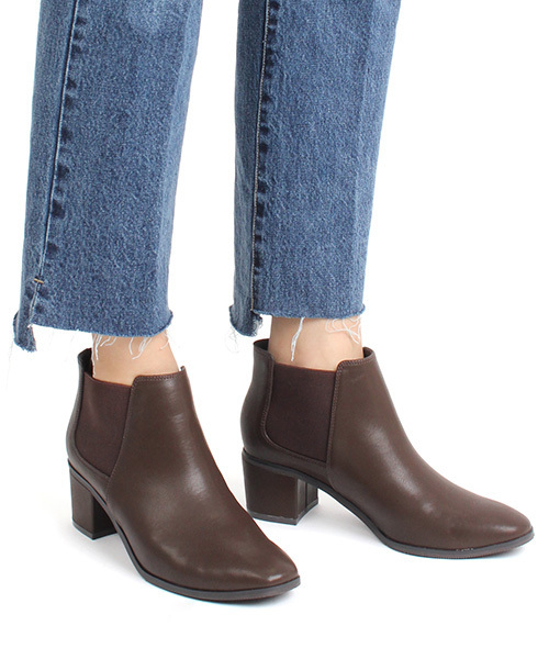 RANDA（ランダ）の「ストレスフリー/サイドゴアショートブーツ（ブーツ・レディース・ブラウン/ブラック系その他/ブラック系その他2/その他/グレイッシュベージュ・LL/S/M/L）」の3枚目の写真