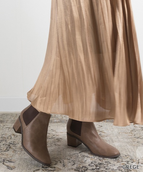 RANDA（ランダ）の「ストレスフリー/サイドゴアショートブーツ（ブーツ・レディース・ブラウン/ブラック系その他/ブラック系その他2/その他/グレイッシュベージュ・LL/S/M/L）」の4枚目の写真